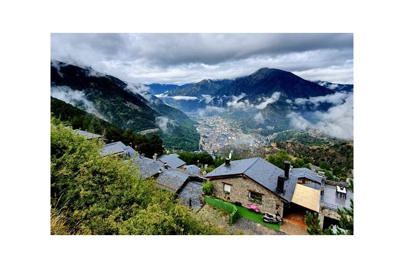 VIAJE GUIADO AL VALLE DE ARAN Y LOS LAGOS ETERNOS: DE ANDORRA A CALDEA