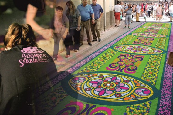 VIAJE GUIADO A LAS ALFOMBRAS DE SERRÍN Y CERVEZAS FRENTE AL VALLE.